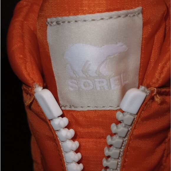 🆕🎉Sorel Out N About Puffy Zip Boots in Heatwave Fawn - Picture 8 of 10